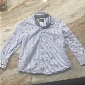 Like new🦈Adorable boys shark fin button down🐋